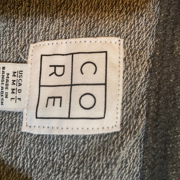 CORE Life Grey Long Sleeve T-Shirt Medium - Picture 3 of 6